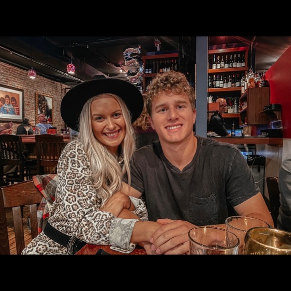 Meet your Posher, Natalie - Picture 7 of 8